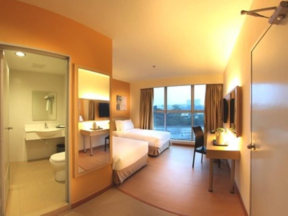 Hotel Min Cott Куала Лумпур Екстериор снимка