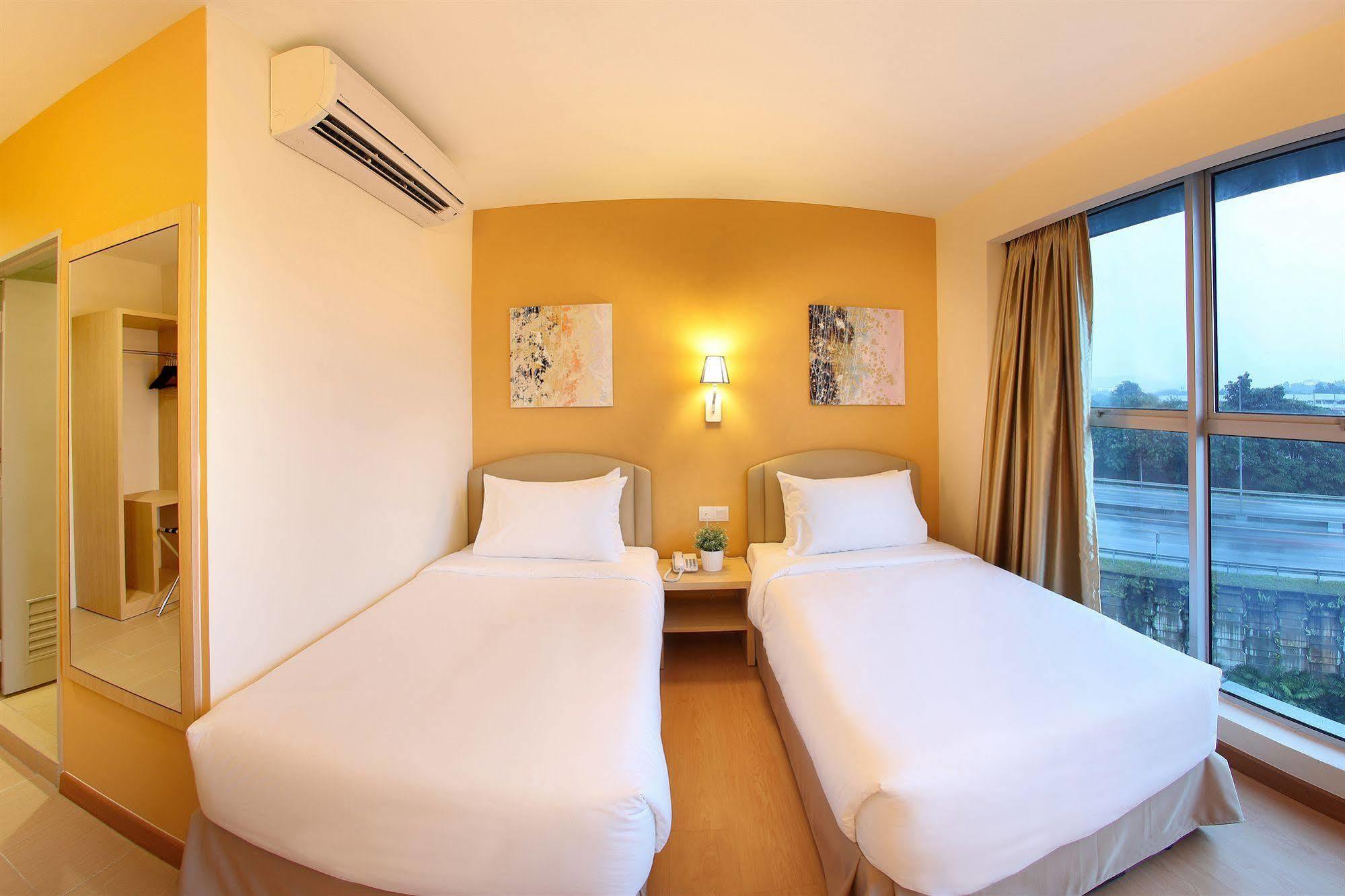 Hotel Min Cott Куала Лумпур Екстериор снимка
